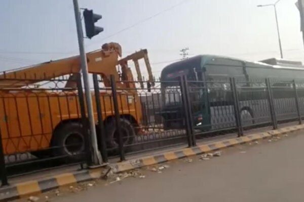 افتتاح کے دوسرے ہی روز پشاور بی آر ٹی کی بس خراب ہو گئی