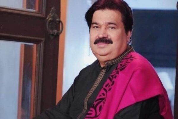 معروف سرائیکی گلوکار شفاء اللہ روکھڑی انتقال کر گئے