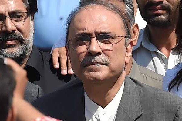 آصف زرداری کی تین ضمنی ریفرنس خارج کرنے کی درخواستوں پر فیصلہ محفوظ