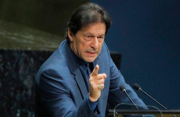 مقبوضہ کشمیر میں بھارتی مظالم کی انتہا، حق خود ارادیت کو دبایا جا رہا ہے: وزیراعظم