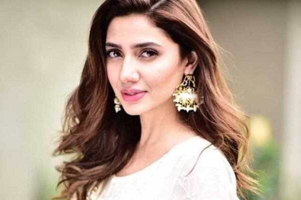 ماہرہ خان خواتین پر ہونے والے تشدد کیخلاف عالمی مہم کا حصہ بن گئیں