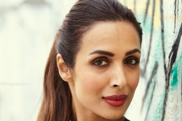 کورونا میں مبتلا ملائکہ اروڑا کی جلد از جلد ویکسین بنانے کی اپیل