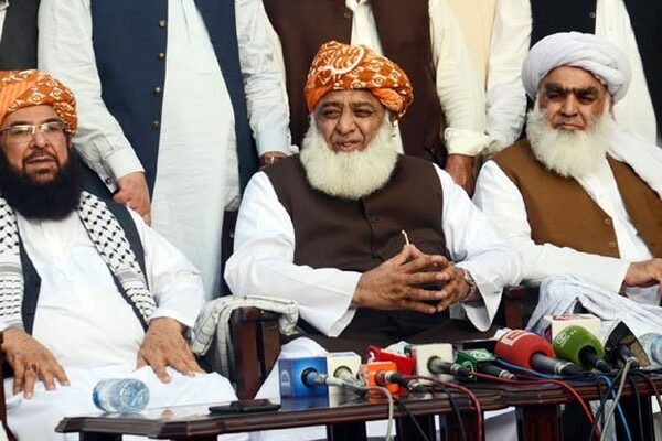 ’فضل الرحمان گرفتار ہوئے تو ہماری تحریک سے حکومت خود انہیں رہا کرنے پر مجبور ہو گی‘