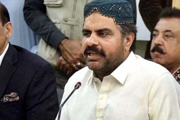 سی بی سی کے باہر احتجاج کرنیوالوں پر مقدمہ درج نہیں کرنا چاہیے تھا: ناصر شاہ