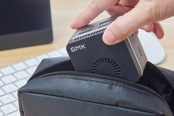 دنیا کا سب سے چھوٹا لیکن مکمل ترین ڈیسک ٹاپ کمپیوٹر