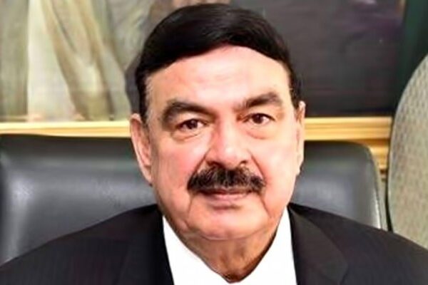 فضل الرحمان بھی آرمی چیف سے ون آن ون ملاقات کرتے رہے ہیں، شیخ رشید