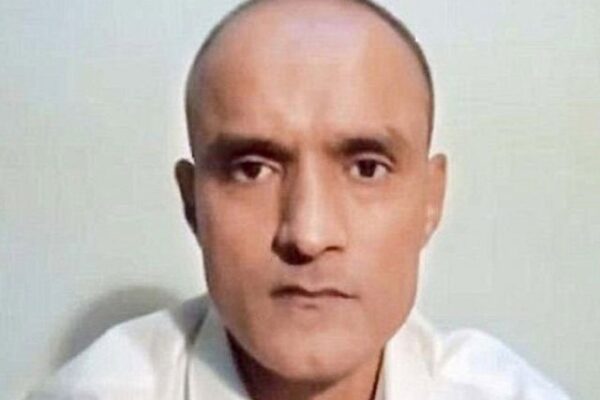بھارت کو کلبھوشن کا وکیل کرنے کیلئے پھر موقع دینے کا حکم
