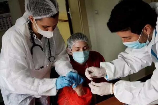ملک میں کورونا کے مزید 385 نئے کیسز اور 10 اموات رپورٹ