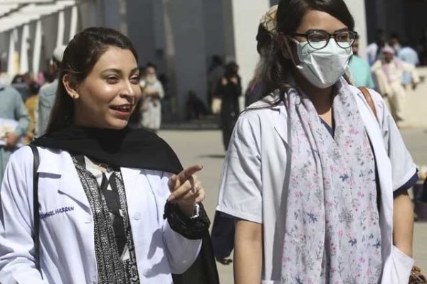 کورونا وبا؛ 24 گھنٹوں میں مزید 17 افراد جاں بحق