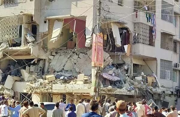 کراچی میں مسکن چورنگی پر دھماکا، 3 افراد جاں بحق اور متعدد زخمی