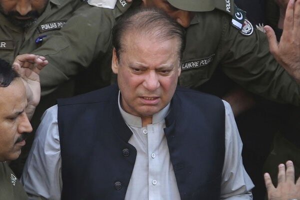 توشہ خانہ ریفرنس: نواز شریف کی جائیداد ضبطی کے احکامات جاری