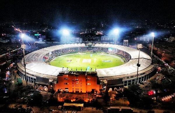 زمبابوے سے ٹی ٹوئنٹی سیریز اور پی ایس ایل کے بقیہ میچز لاہور سے کراچی اور پنڈی منتقل