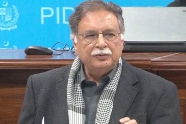 کراچی واقعے کے اصل کرداروں کے نام سے اب تک آگاہ نہیں کیا گیا: پرویز رشید