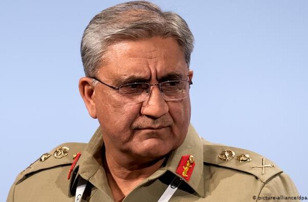 آرمی چیف کا بیان اور سیاسی حلقوں میں جاری بحث