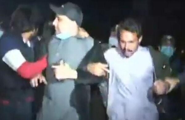 ملتان کا قاسم باغ رات بھر میدان جنگ بنا رہا، پی پی رہنما علی قاسم گیلانی سمیت درجنوں گرفتار