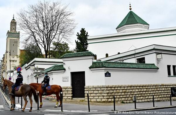 فرانسیسی مسلمان ملکی اشیاء کے بائیکاٹ کے خلاف