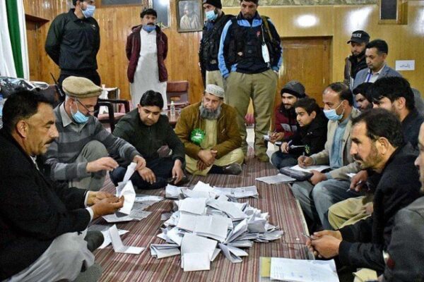 گلگت بلتستان الیکشن، پی ٹی آئی 22، پیپلزپارٹی 5 اور ن لیگ کی 3 نشستیں