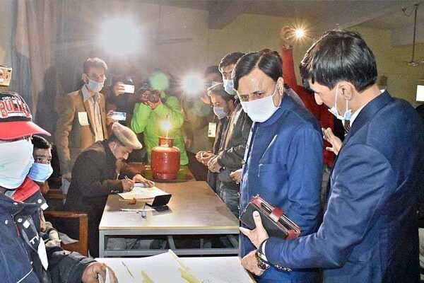 گلگت بلتستان انتخابات: 23 میں سے 22 حلقوں کے نتائج مکمل، پی ٹی آئی سب سے آگے