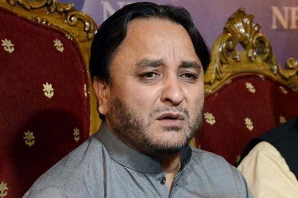 گلگت بلتستان کے سابق وزیراعلیٰ حافظ حفیظ الرحمان بھی الیکشن ہار گئے