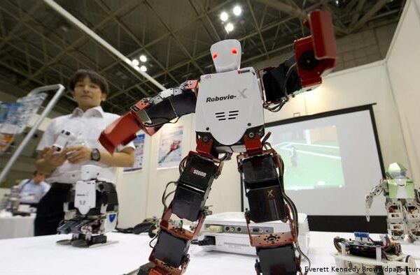 سماجی سطح پر دوری، اب روبوٹ ممکن بنائے گا