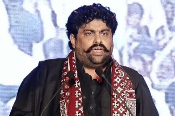 کامران ٹیسوری کیخلاف ریلوے زمین پر قبضے اور غیر قانونی تعمیرات کا مقدمہ درج