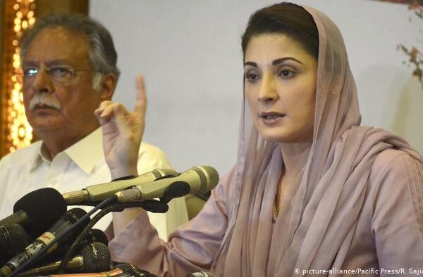 مریم نواز کا انٹرویو: کیا سوال بوٹ کو عزت دینے کا ہے؟