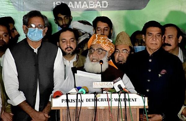 پی ڈی ایم کا فارن فنڈنگ کیس چلانے اور آئی جی سندھ کی اغوا رپورٹ پبلک کرنے کا مطالبہ