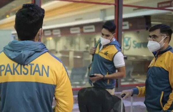 نیوزی لینڈ میں پاکستانی اسکواڈ کے ایک اور رکن کا کورونا ٹیسٹ مثبت آ گیا