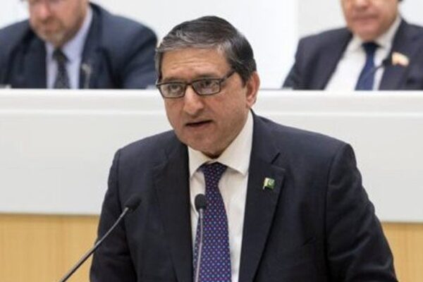 وزیراعظم اور آرمی چیف ملک کو بچائیں ورنہ نیب اسے تباہ کر دے گا: ڈپٹی چیئرمین سینیٹ پھٹ پڑے