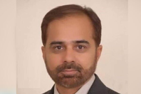 چینی بحران انکوائری: برطرف افسر کے وزیراعظم، پرنسپل سیکرٹری اور شہزاد اکبر پر الزامات
