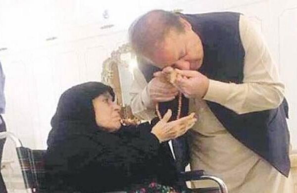 نواز اور شہباز شریف کی والدہ انتقال کر گئیں
