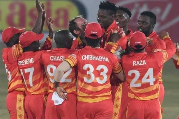 تیسرا ون ڈے؛ زمبابوے نے پاکستان کو سپر اوور میں شکست دیدی