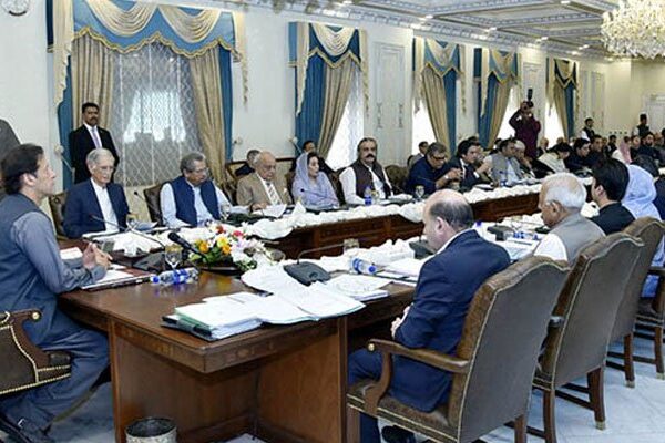 وزیراعظم نے وزراء کو مافیا سے لڑنے کا ٹاسک سونپ دیا