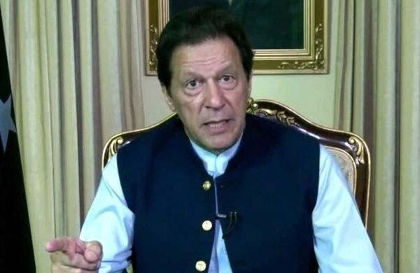 وزیر اعظم نے کورونا سے نمٹنے کیلیے 10 نکاتی ایجنڈہ پیش کر دیا