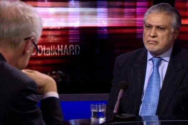 برطانوی ٹی وی انٹرویو میں اسحاق ڈار بوکھلا گئے