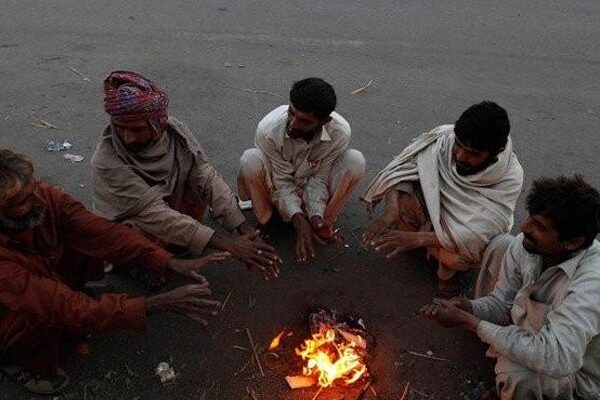 کراچی میں کڑاکے کی سردی، درجہ حرارت 7 سینٹی گریڈ تک گر گیا