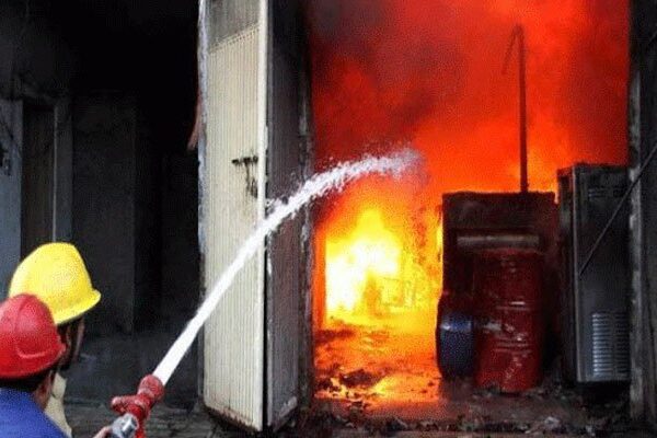 لاہور: فیکٹری میں آتشزدگی سے کروڑوں کا سامان جل گیا