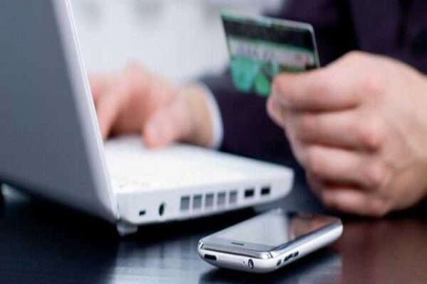 کووڈ 19 نے صارفین کو آن لائن خریداری کی جانب مائل کر دیا، عالمی سروے