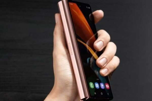 سام سنگ اگلے برس فولڈیبل فون کے سستے ماڈل پیش کرے گا