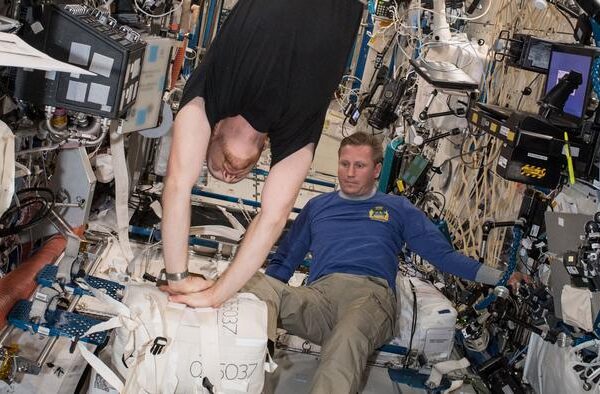 خلا میں دل کا دورہ؟ ہسپتال کہاں ہے؟