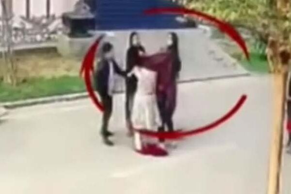 کمسن ملازمہ پر تشدد کا کیس: پولیس نے اصل ملزمان کے بجائے کسی اور کو دھر لیا
