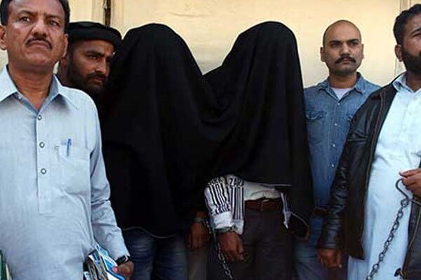 سوشل میڈیا پر خواتین کے نام سے دوستی کر کے لوٹنے والا گروہ گرفتار