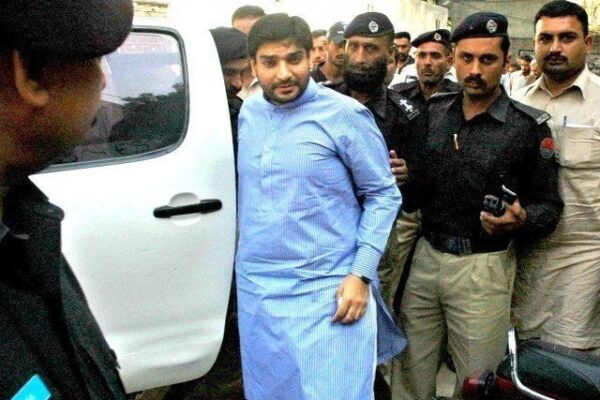 صاف پانی کیس؛ شہباز شریف کی بیٹی، داماد کے ناقابل ضمانت وارنٹ گرفتاری