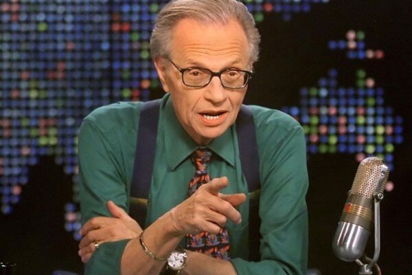 عالمی شہرت یافتہ اینکر لیری کنگ کورونا سے انتقال کر گئے