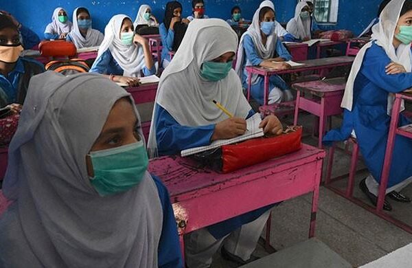 تعلیمی ادارے کھل گئے، نویں تا بارہویں جماعت کا تعلیمی سلسلہ بحال