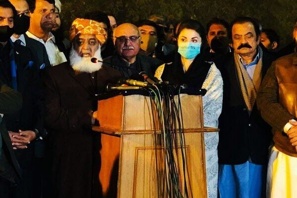 پی ڈی ایم کا ضمنی انتخاب لڑنے کا اعلان، سینیٹ الیکشن کا فیصلہ بعد میں ہو گا