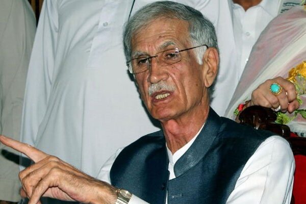 میں نہ چاہوں تو عمران خان کی حکومت ایک دن بھی نہیں چل سکتی: پرویز خٹک