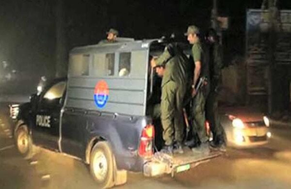 فیصل آباد واقعہ: پولیس اہلکاروں نے وقاص کو گاڑی سے نکال کر گولی ماری، پولیس رپورٹ