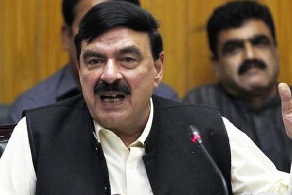 ‘جو بھی فوج کیخلاف زبان استعمال کرے گا 72 گھنٹے میں اس کیخلاف کارروائی ہو گی’