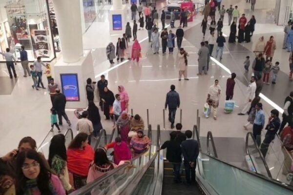 سندھ حکومت کا شاپنگ مال ہفتے میں 7 روز کھولنے کا اعلان